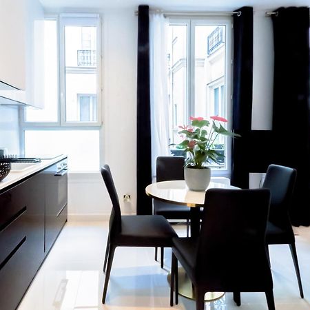 Luxury Apartment Les Champs-Elysees Париж Екстериор снимка